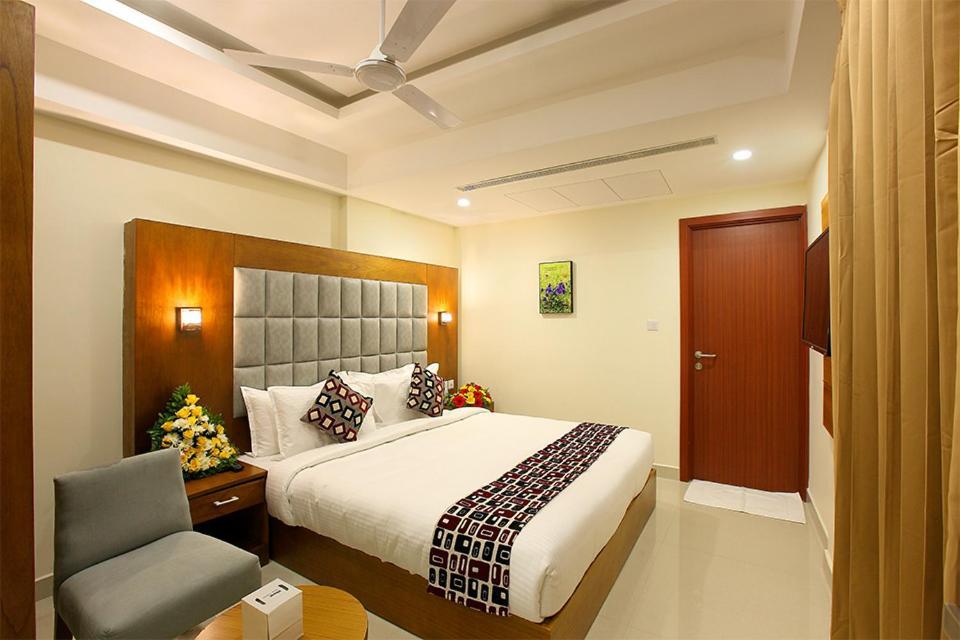 Lumbini Supreme Hotel Thrissur Kültér fotó